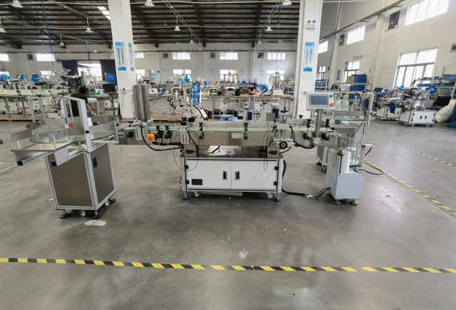 BOTTLES jars labeling machine.jpg