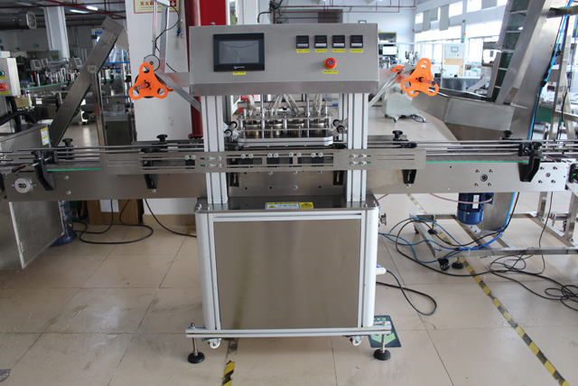 Glass jars sealing machine (3).JPG