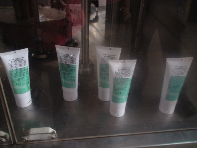tubes samples tubes filling samples sealing.jpg