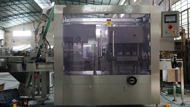 automatic vacuum capping.jpg