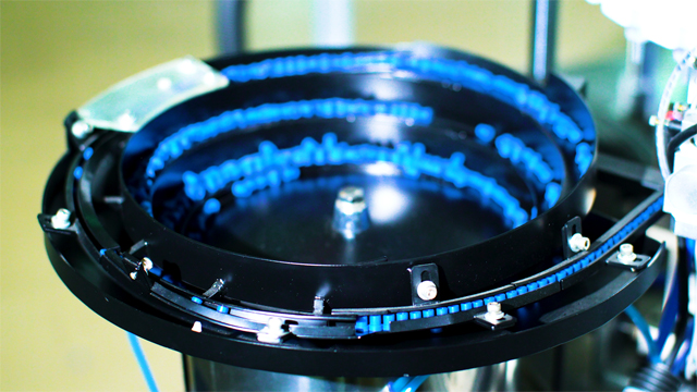 bowl caps feeding.jpg