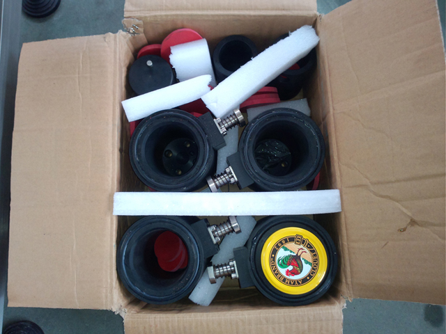 capping heads for different bottles moulds.jpg