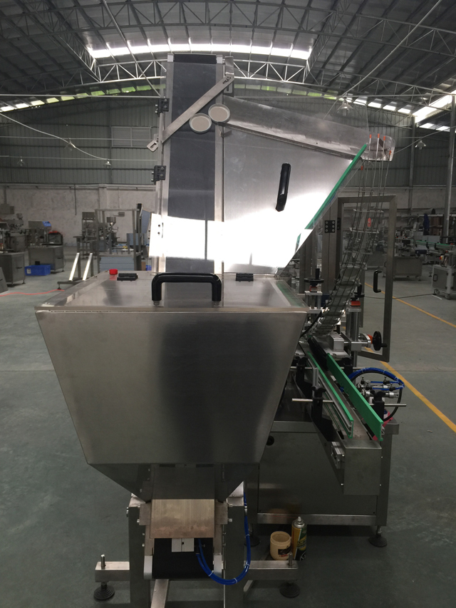 caps automatic feeding system.jpg