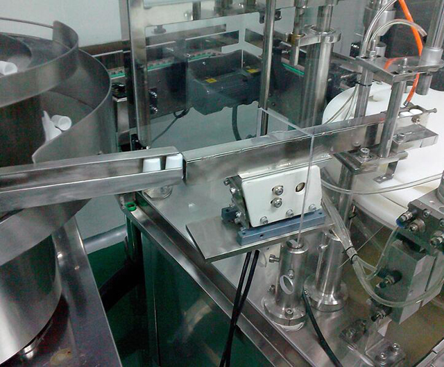 close pictures for filling capping.jpg