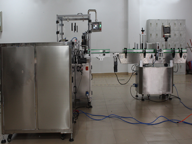 Bottles arranging for E liquid line.jpg