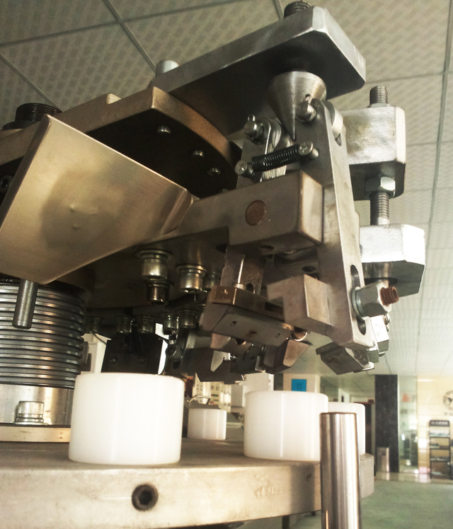 sealer part for metal hose sealing filling for metal tubes.jpg