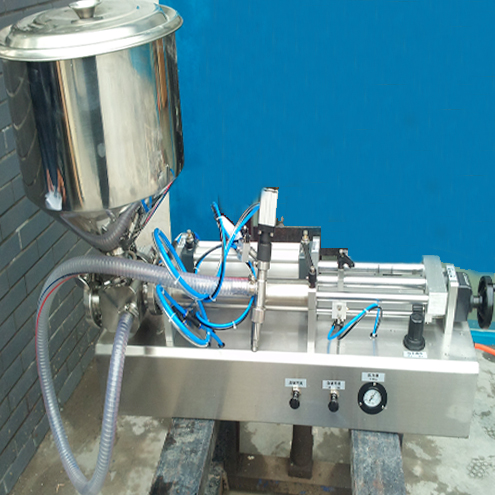 machine de remplissage liquide de viscosité élevée de sauce alimentaire avec des becs tenus dans la main portatifs