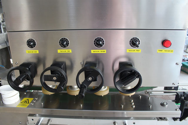 HIGH SPEED SCREW CAPPER.jpg