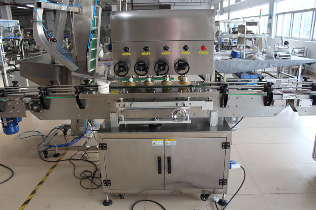 capping machine with lifting (3).JPG