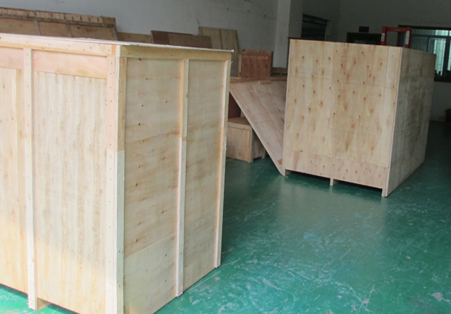 wooden case packing for filling line.jpg