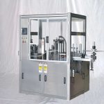 Linear Hot Melt Glue Labeling Machine For Round Plastic Glass Bottles