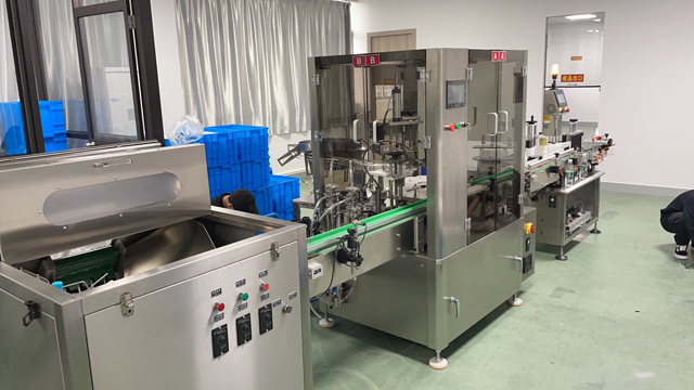 filling bottling line.jpg