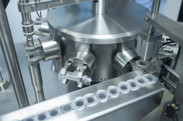 syringes filling line (5).jpg