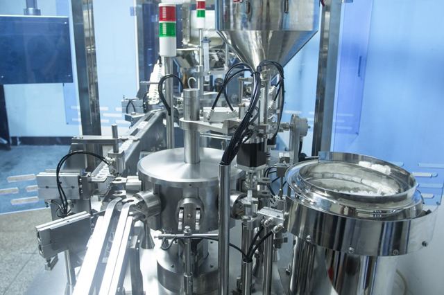 syringes filling line (3).jpg