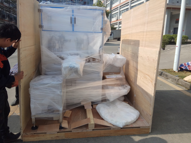 wooden case packing.jpg
