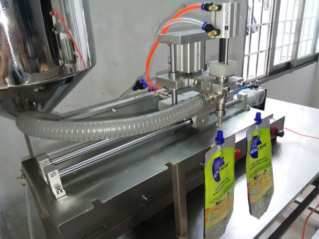 Spout bags filling machine (7).jpg