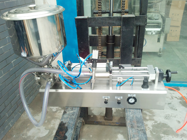 filling machinery equipment semi automatic.jpg