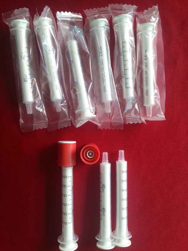 Syringe Labeling Machine Semi Automatic With Date Codes Printer - VKPAK
