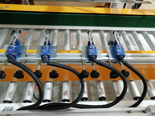 glue spray switch.jpg