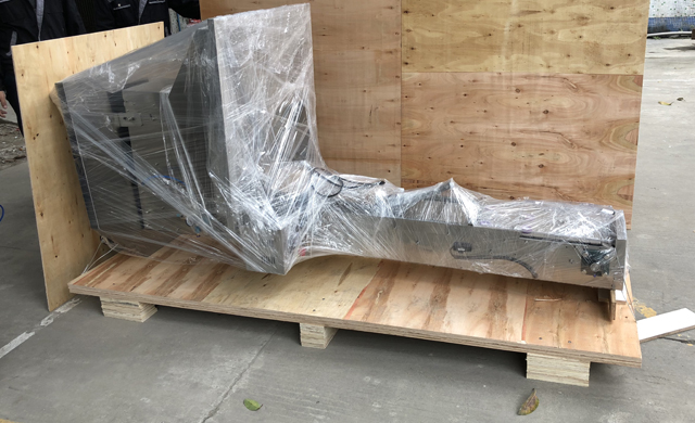 wooden case capper caps lifting