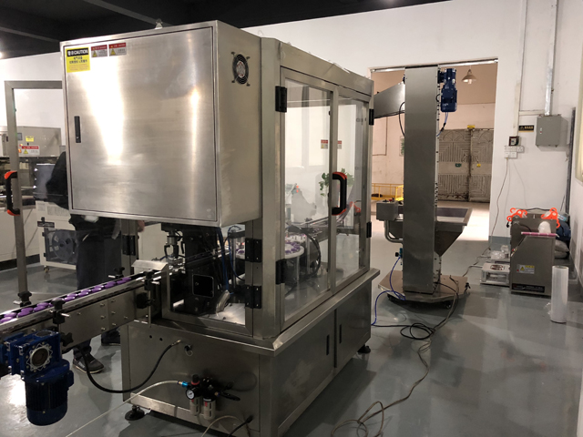 drawing of capping cream jars machine (2).jpg